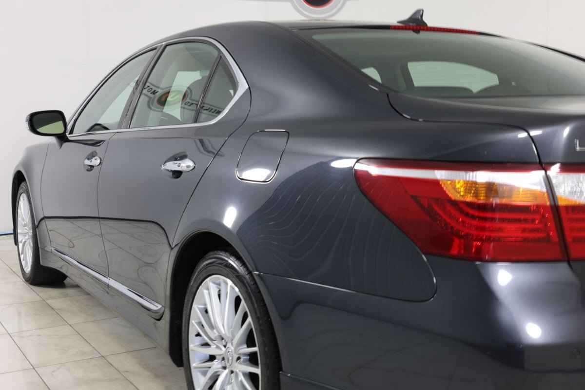 Used 2010 Lexus LS 460 RWD image 48