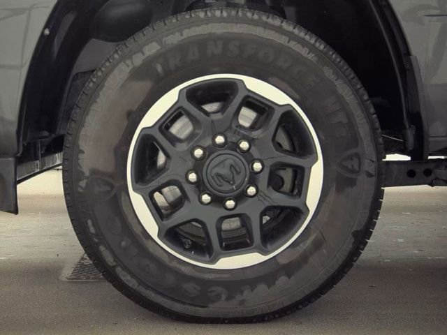 Used 2025 RAM 2500 Laramie AWD/4WD image 21
