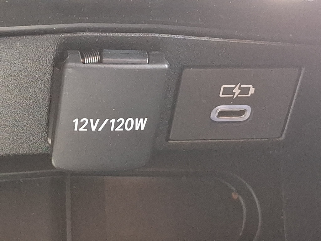 Certified 2026 Toyota Corolla Cross LE FWD image 31