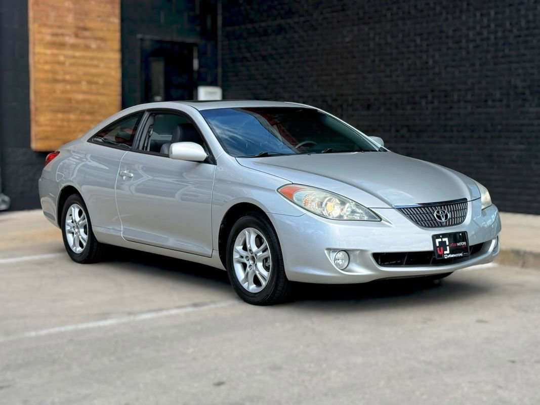 Used 2004 Toyota Solara SE FWD image 8