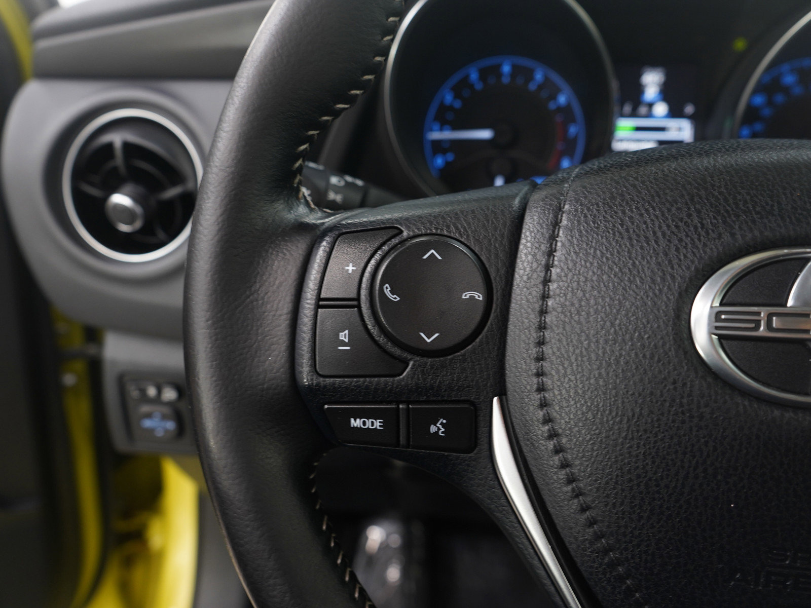 Used 2016 Scion iM image 18