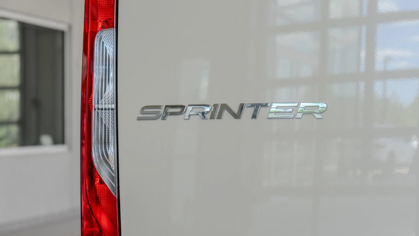 Used 2025 Mercedes-Benz Sprinter 2500 image 21