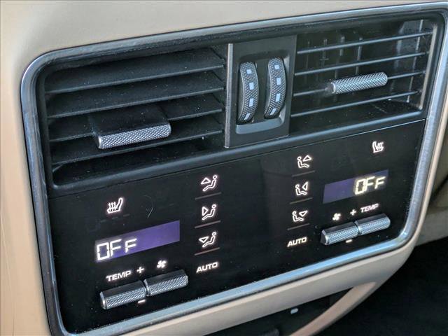 Used 2021 Porsche Cayenne image 18