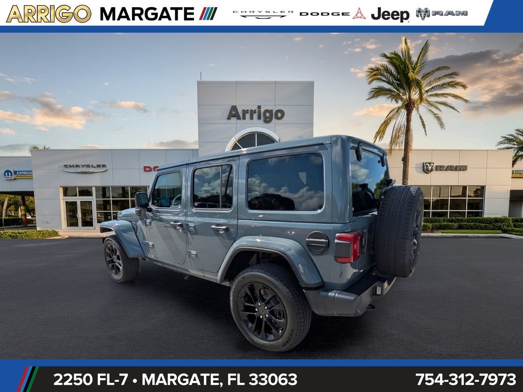 Used 2025 Jeep Wrangler Unlimited Sahara w/ Safety Group AWD/4WD image 7