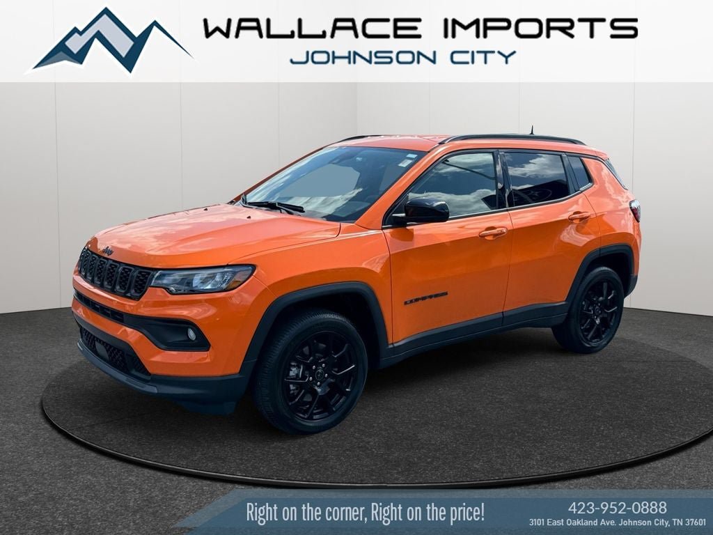 Used 2026 Jeep Compass Latitude AWD/4WD image 2