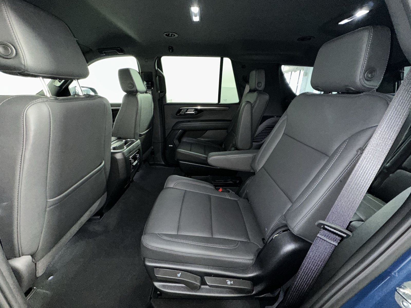 Used 2026 Chevrolet Tahoe LT w/ Comfort Package AWD/4WD image 24