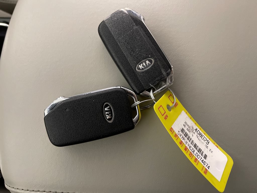 Used 2020 Kia Telluride EX w/ Towing Package AWD/4WD image 26