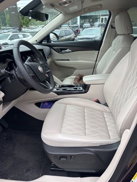 Used 2023 Buick Envision Avenir FWD image 2