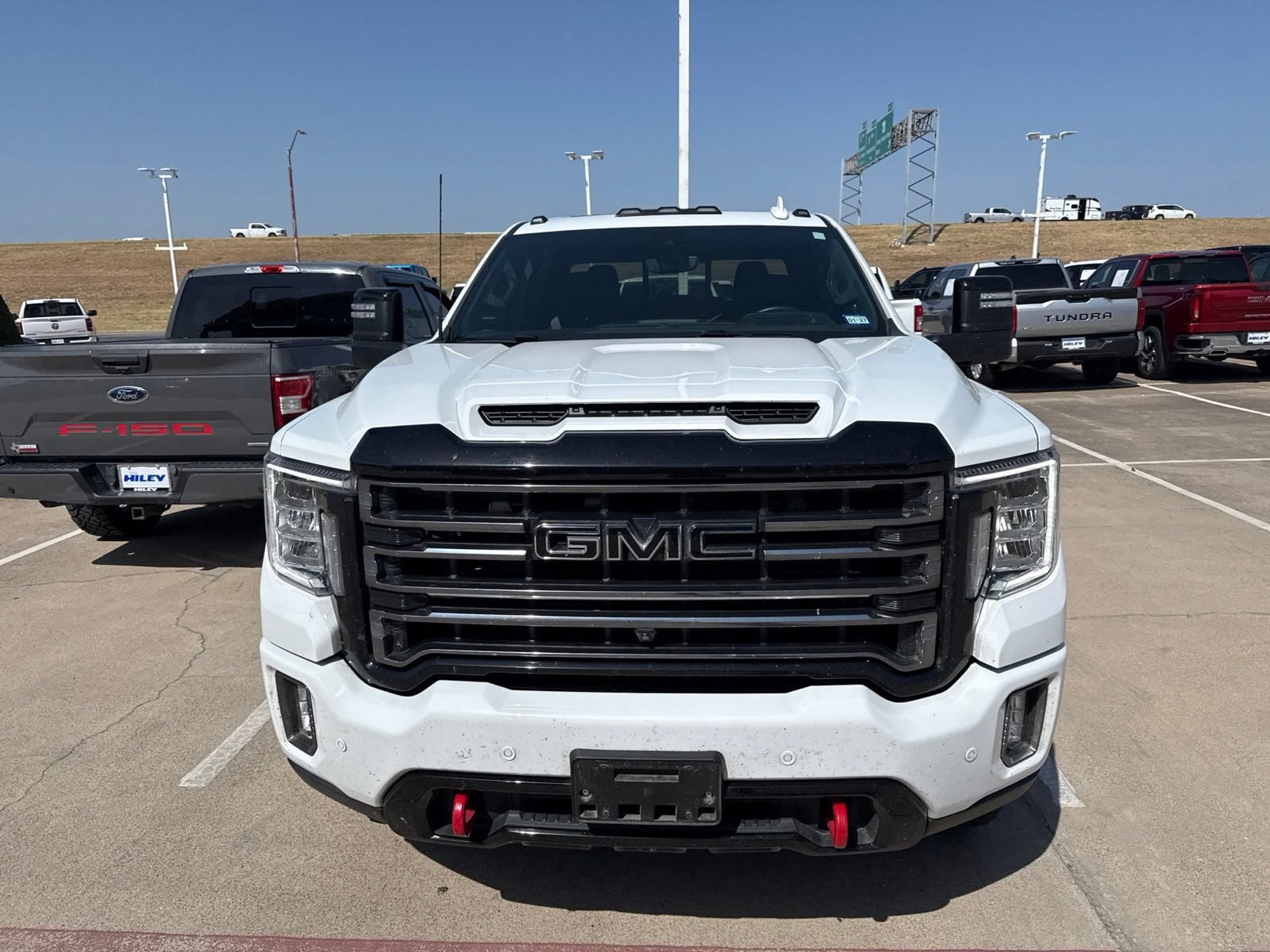 Used 2023 GMC Sierra 3500 AT4 w/ AT4 Premium Plus Package AWD/4WD image 2