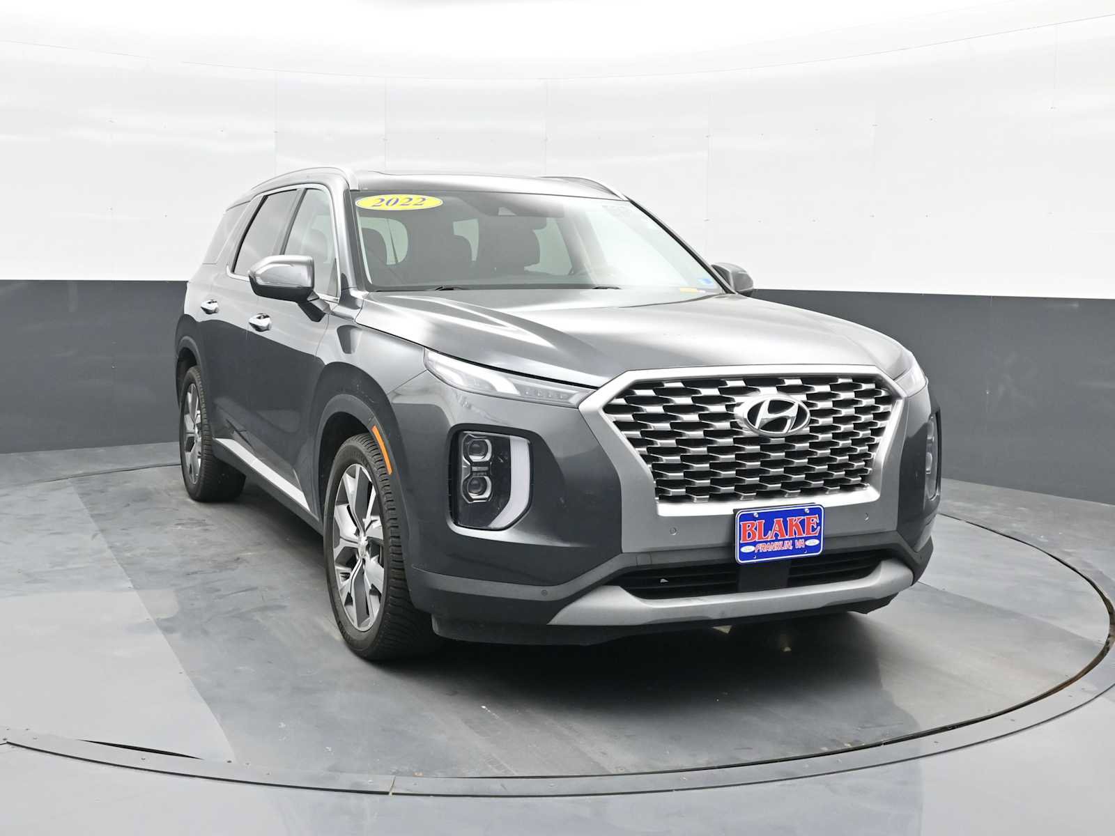 Used 2022 Hyundai Palisade SEL w/ Premium Package AWD/4WD image 2