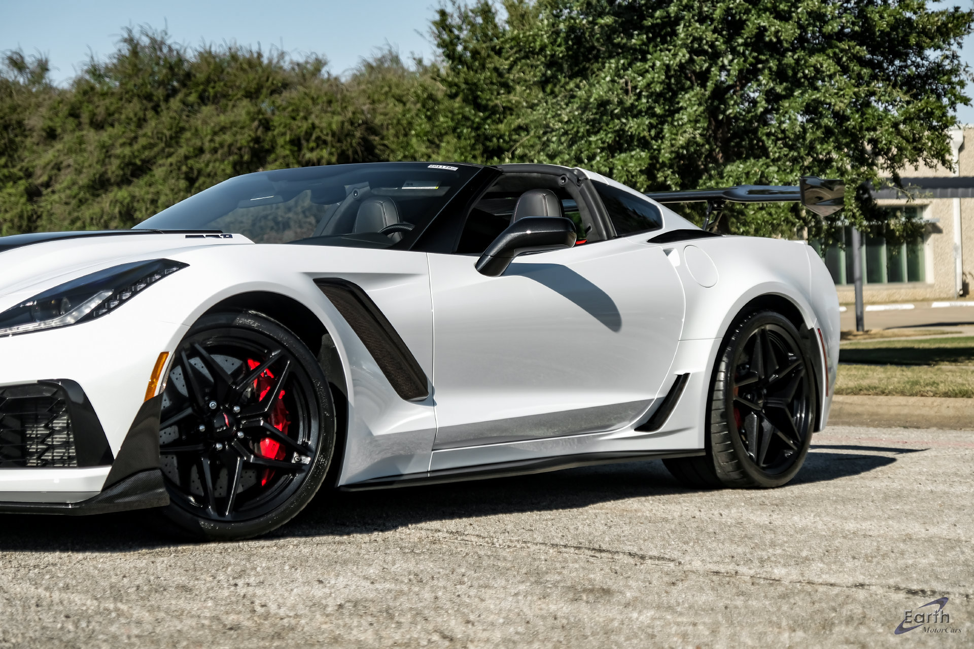 Used 2019 Chevrolet Corvette ZR1 RWD image 8