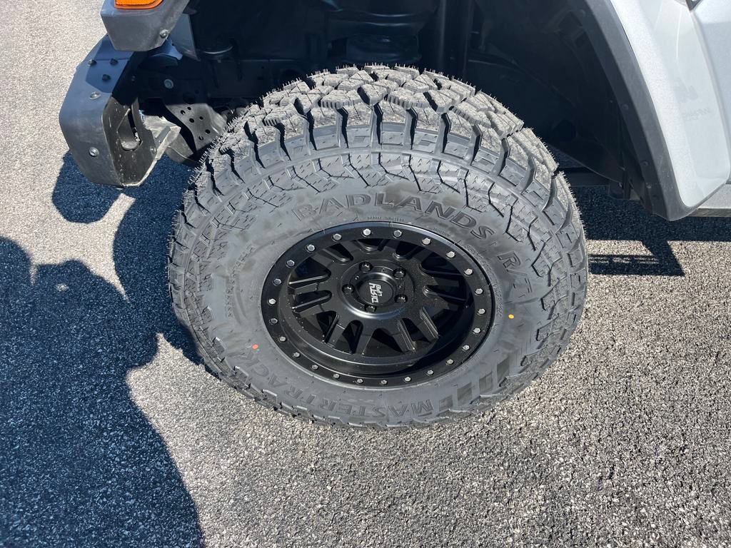 Used 2022 Jeep Wrangler Unlimited Rubicon w/ Steel Bumper Group AWD/4WD image 31