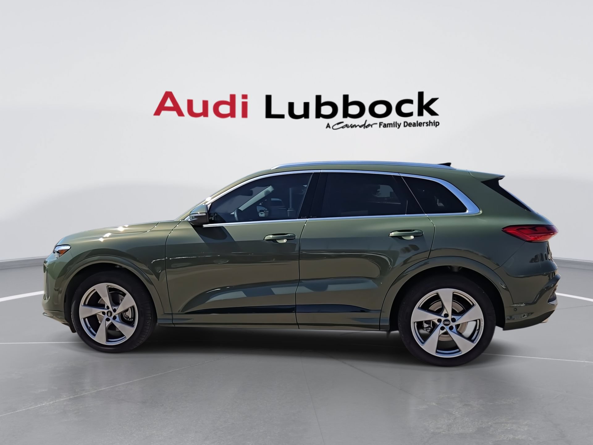 Used 2025 Audi Q5 Prestige AWD/4WD image 3