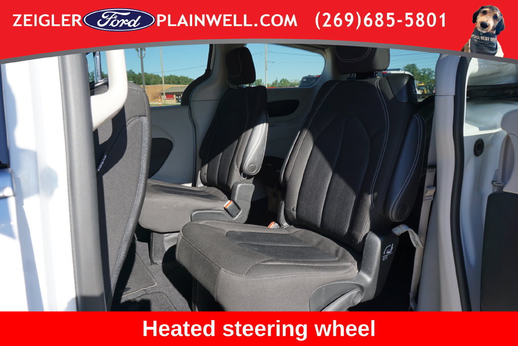 Used 2023 Chrysler Voyager LX FWD image 12