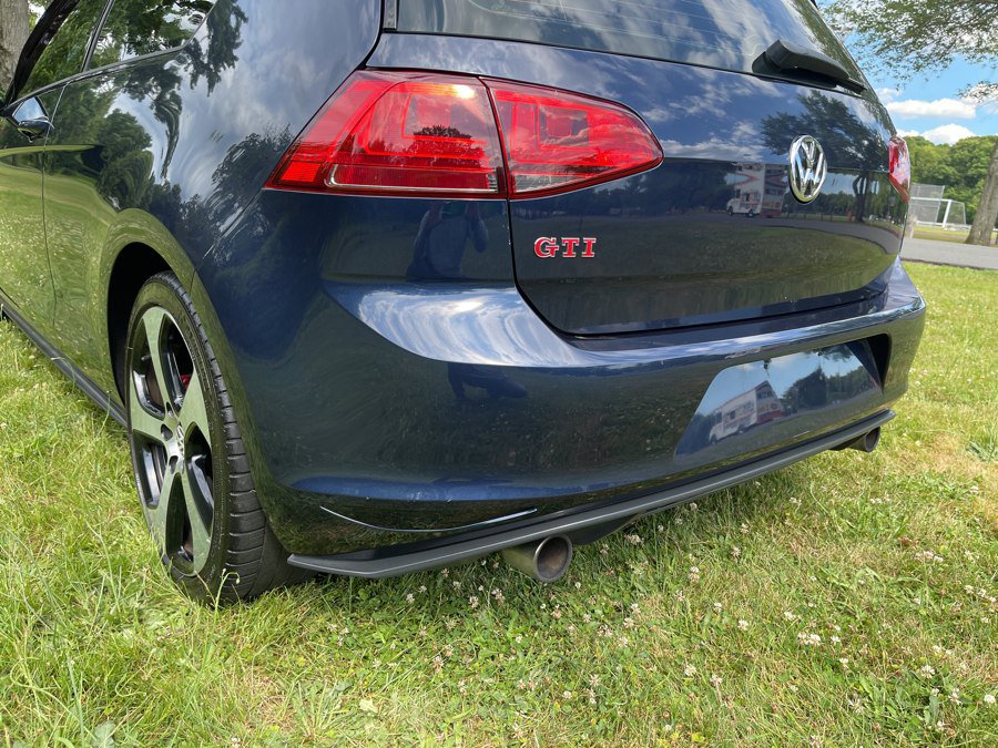 Used 2016 Volkswagen GTI SE FWD image 25