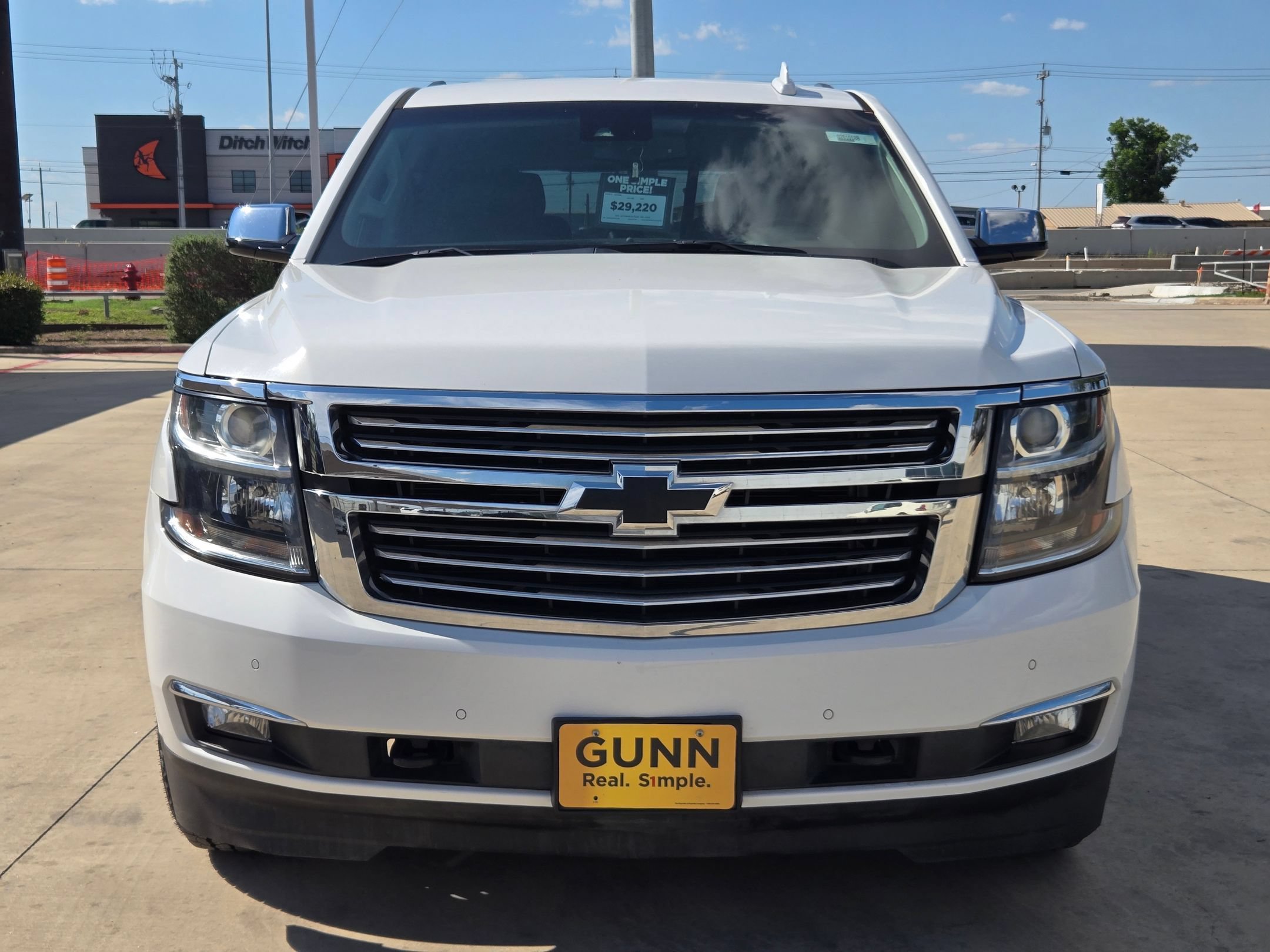 Certified 2017 Chevrolet Tahoe Premier AWD/4WD image 2