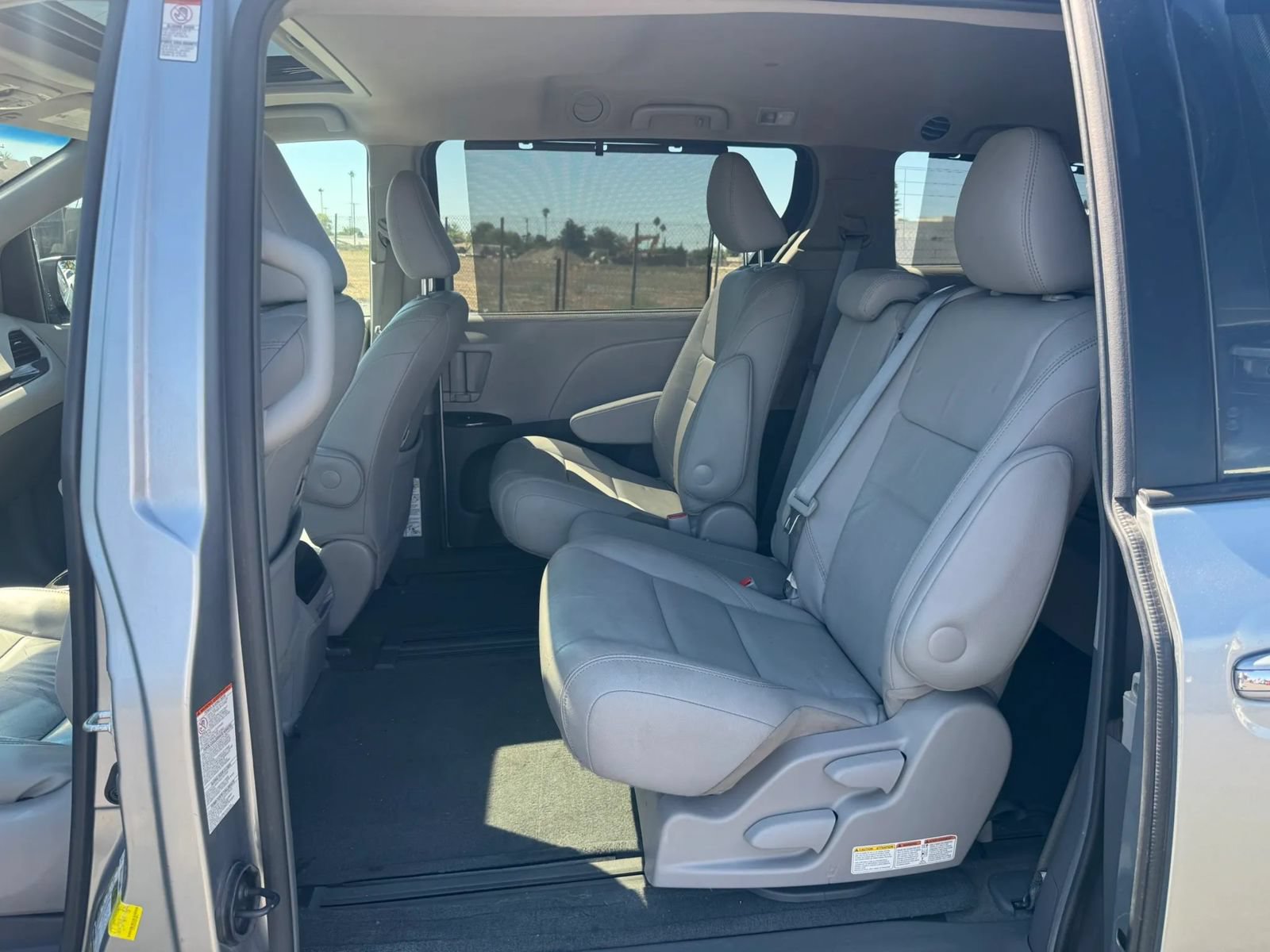 Used 2016 Toyota Sienna XLE w/ XLE Navigation Package FWD image 20