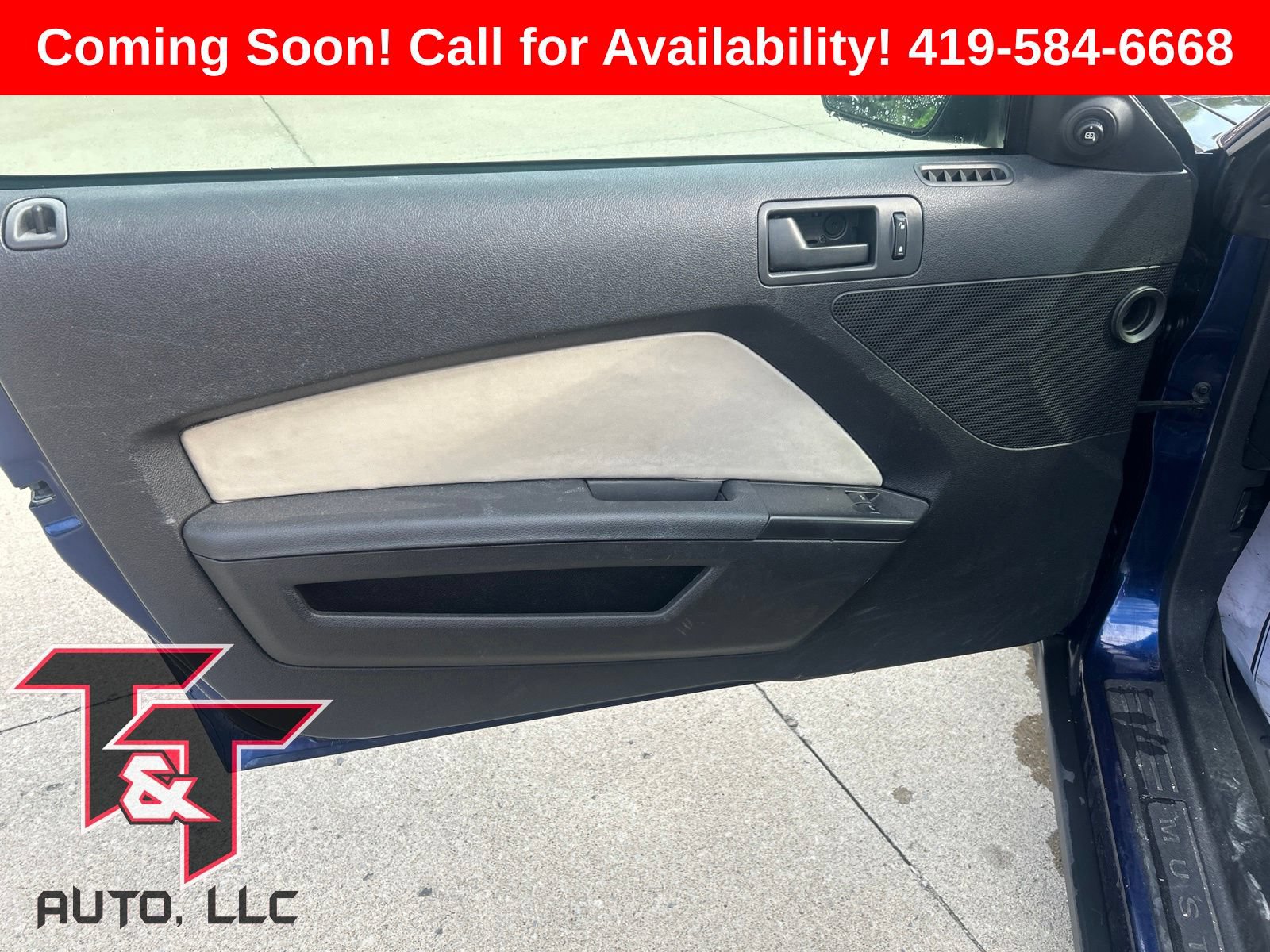 Used 2012 Ford Mustang Coupe RWD image 5