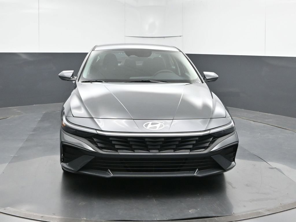 New 2026 Hyundai Elantra SE FWD image 8