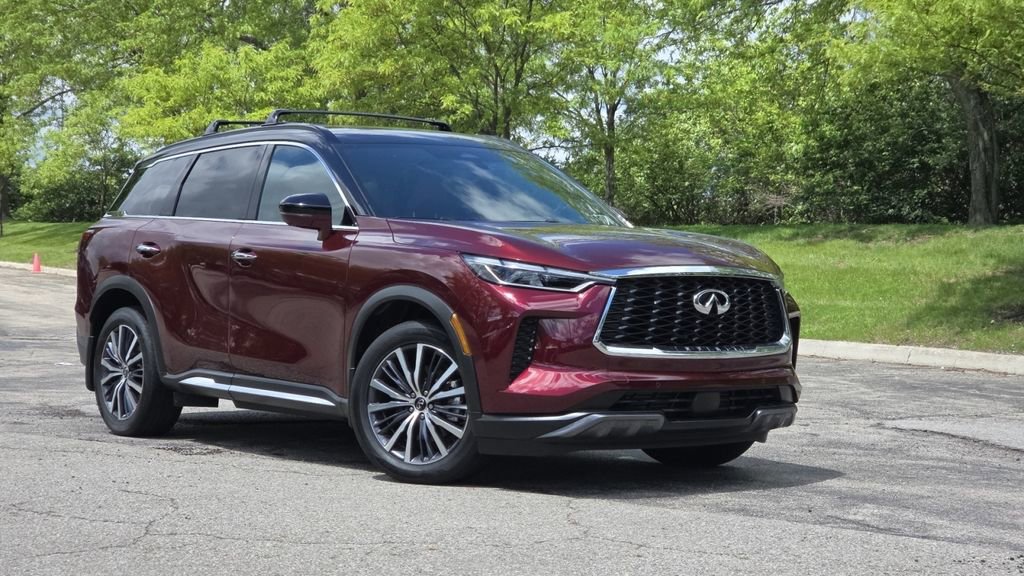 Certified 2025 INFINITI QX60 Autograph w/ Cargo Package AWD/4WD image 2