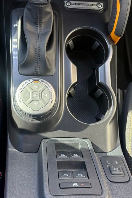 Used 2024 Ford Bronco Badlands image 16