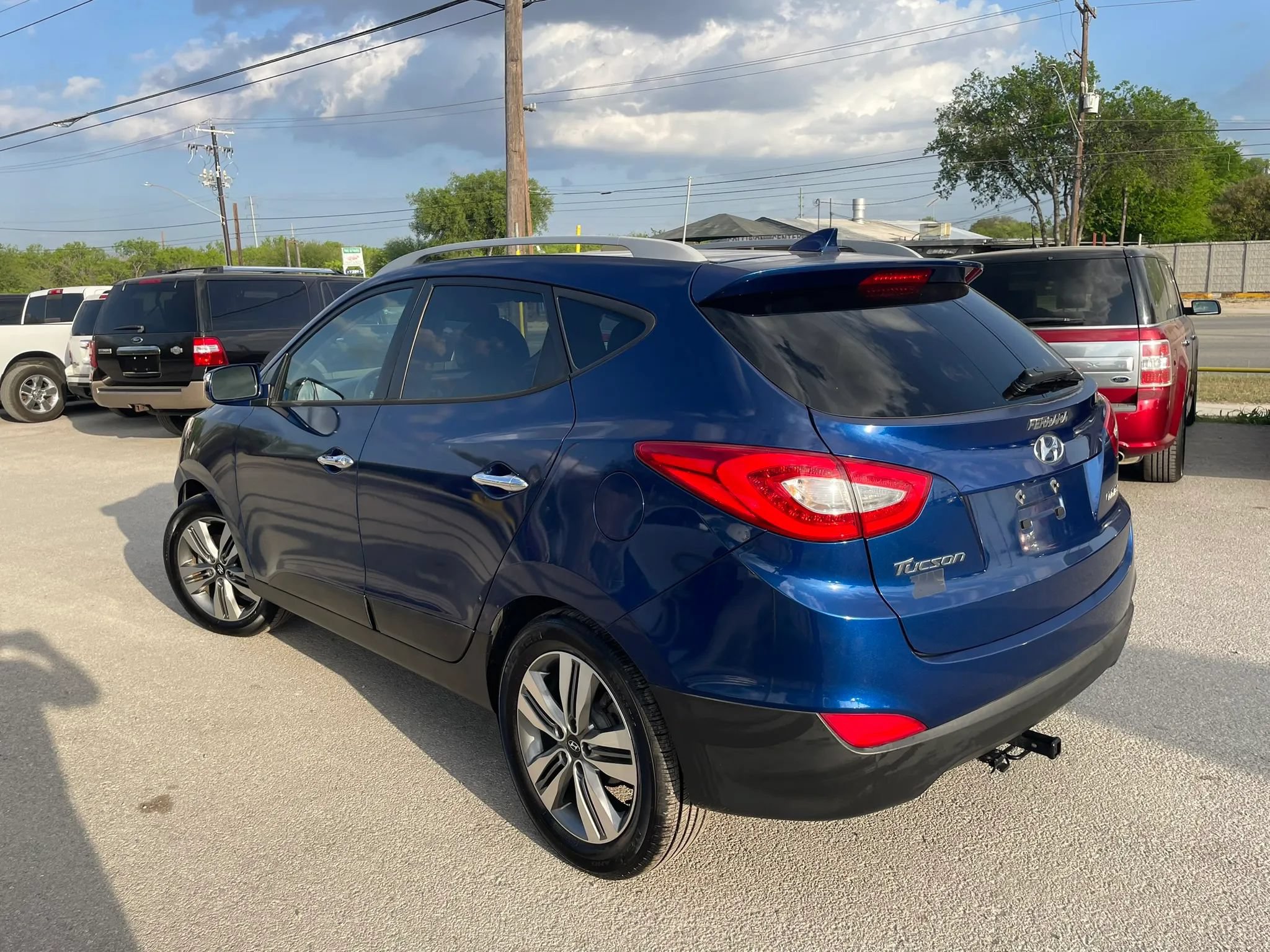 Used 2014 Hyundai Tucson Limited w/ Technology Package 02 FWD image 2