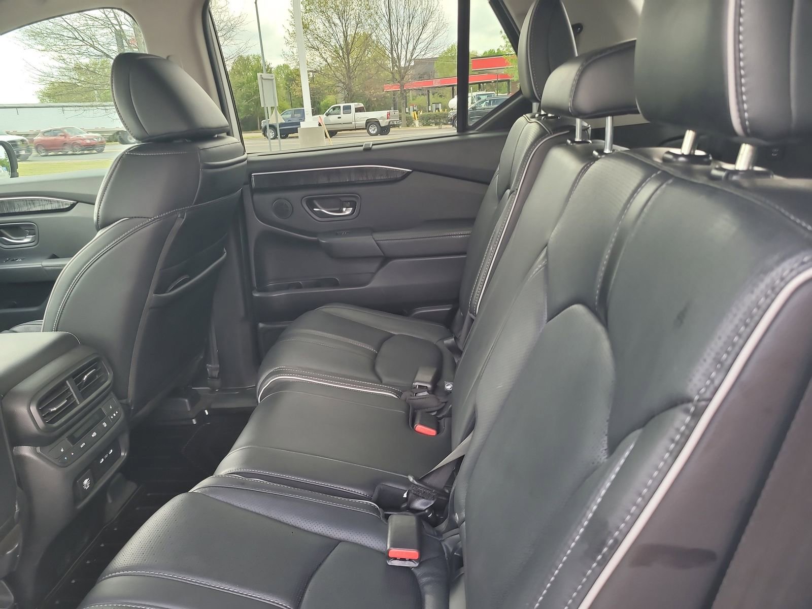 Certified 2025 Honda Pilot Elite image 25