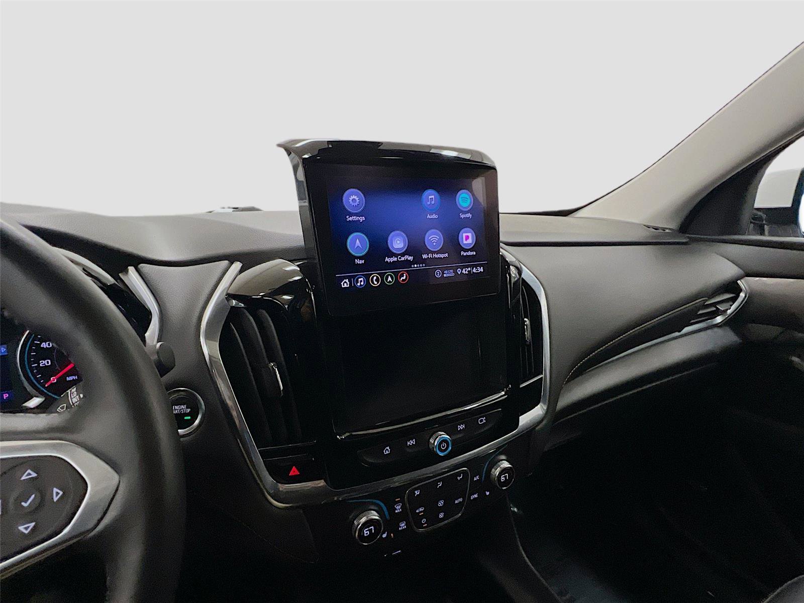 Used 2020 Chevrolet Traverse RS image 9