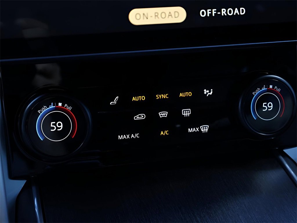 Used 2023 Land Rover Range Rover SV image 26