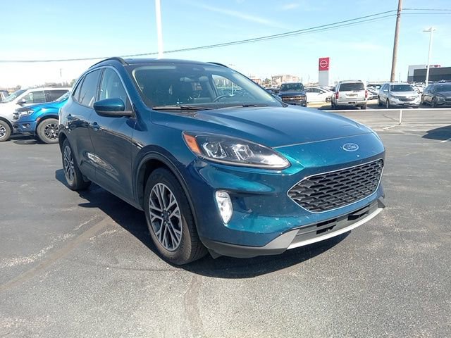 Used 2020 Ford Escape SEL video 1