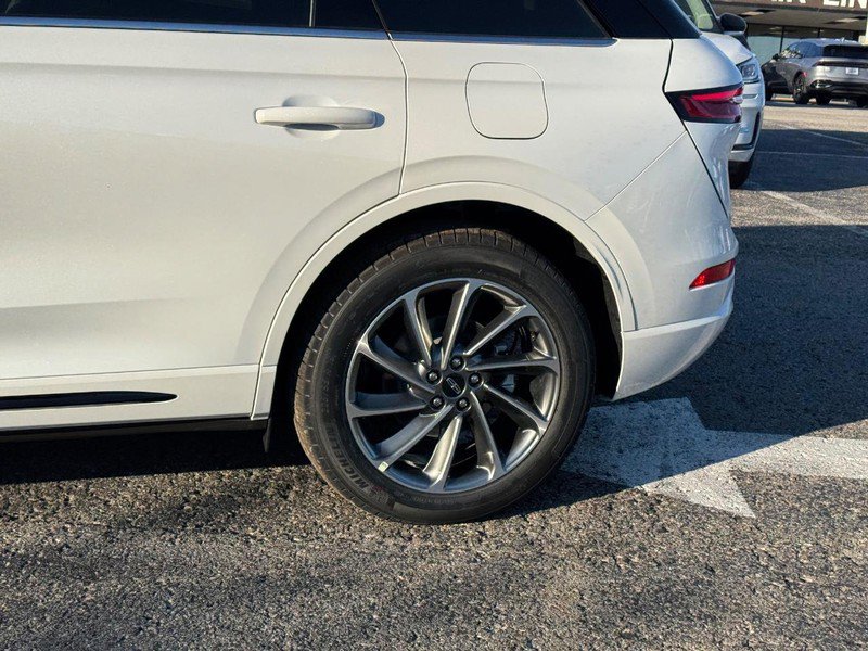 New 2025 Lincoln Corsair Grand Touring image 9