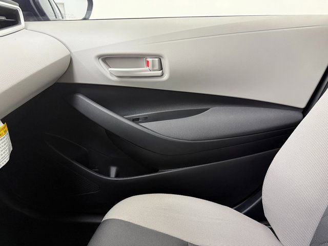 Used 2025 Toyota Corolla LE image 24