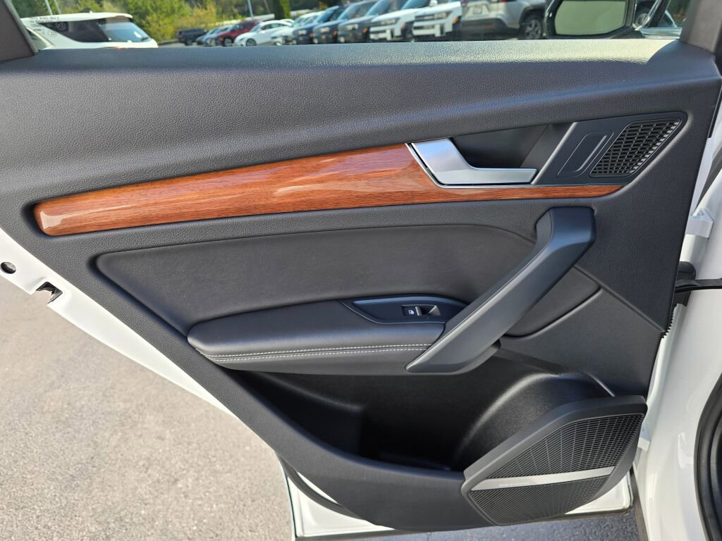 Used 2023 Audi Q5 2.0T Premium Plus image 39