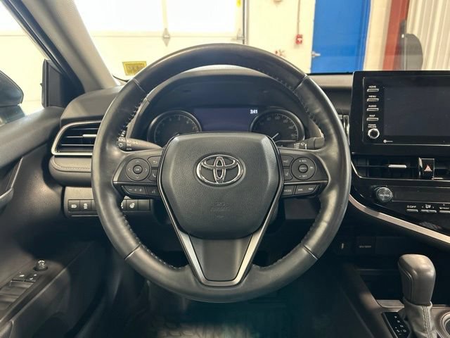 Used 2021 Toyota Camry SE w/ Cold Weather Package AWD/4WD image 14