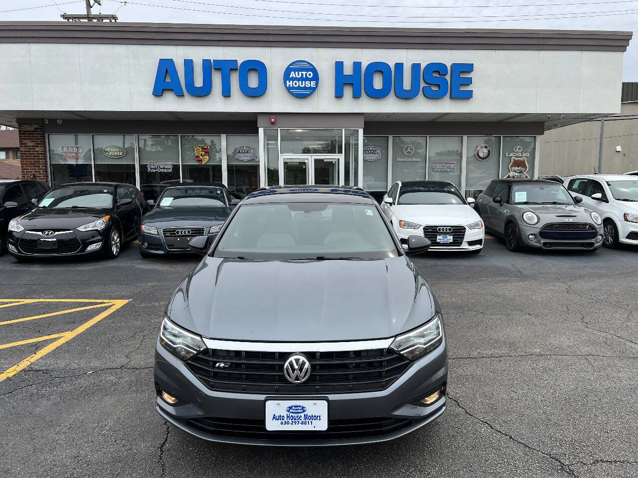 Used 2019 Volkswagen Jetta R-Line FWD image 2