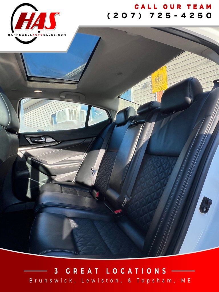 Used 2017 Nissan Maxima Platinum FWD image 11