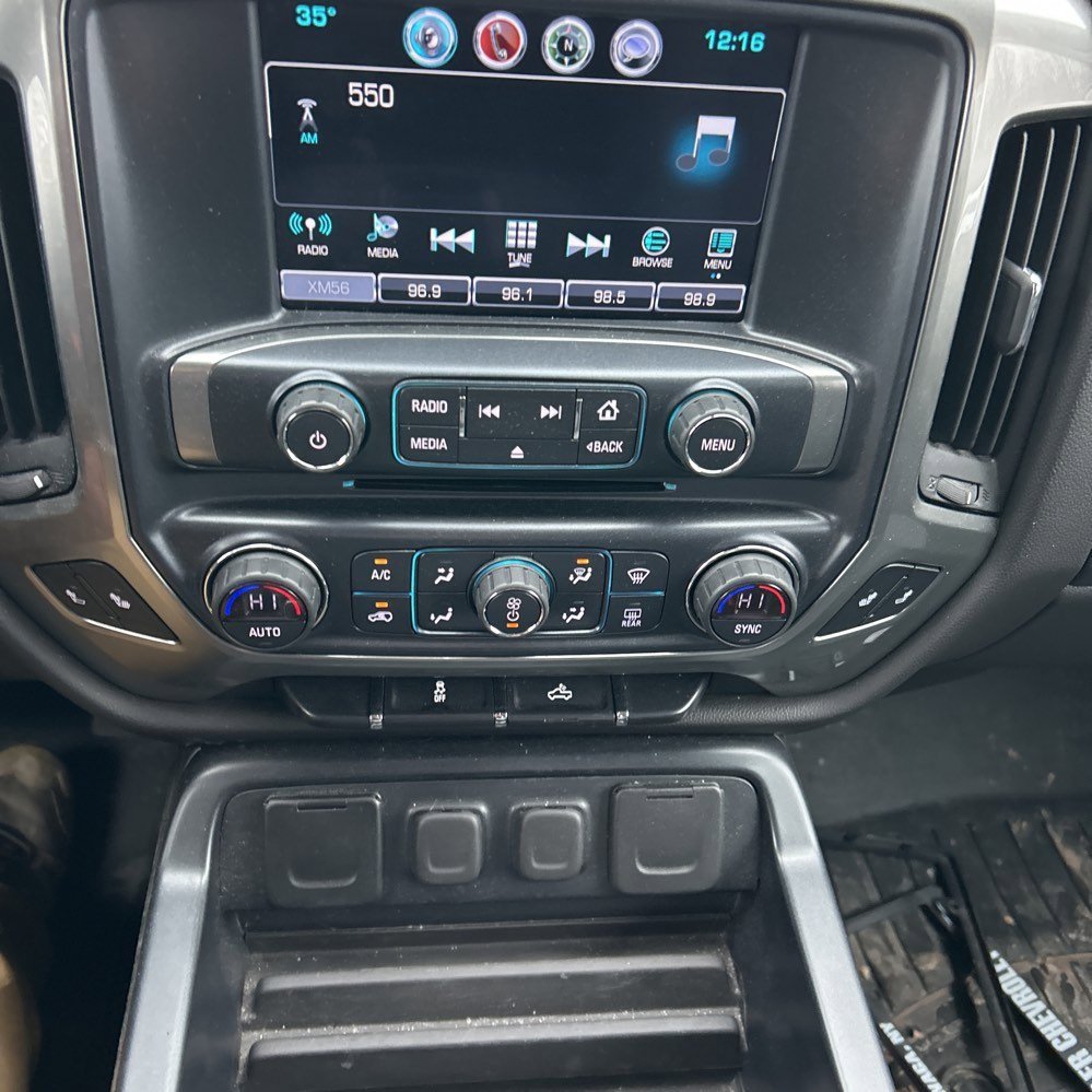 Used 2018 Chevrolet Silverado 1500 LT w/ All Star Edition image 18