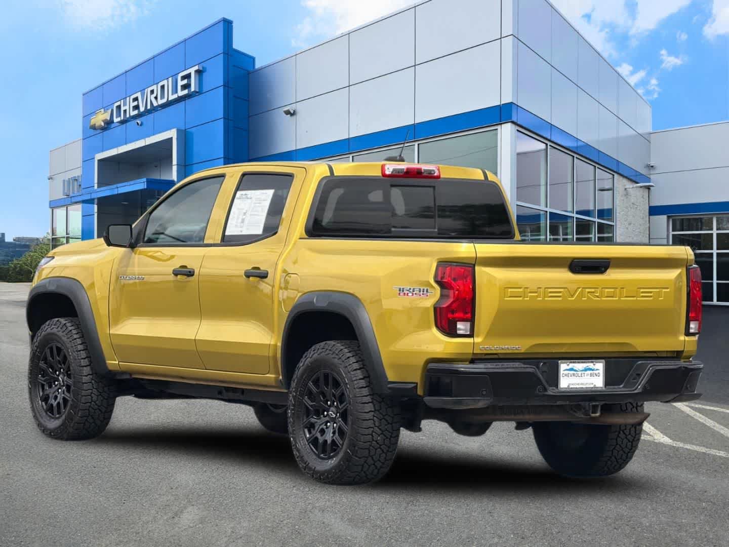 Used 2023 Chevrolet Colorado Trail Boss w/ LPO, Skid Plate Package AWD/4WD image 6