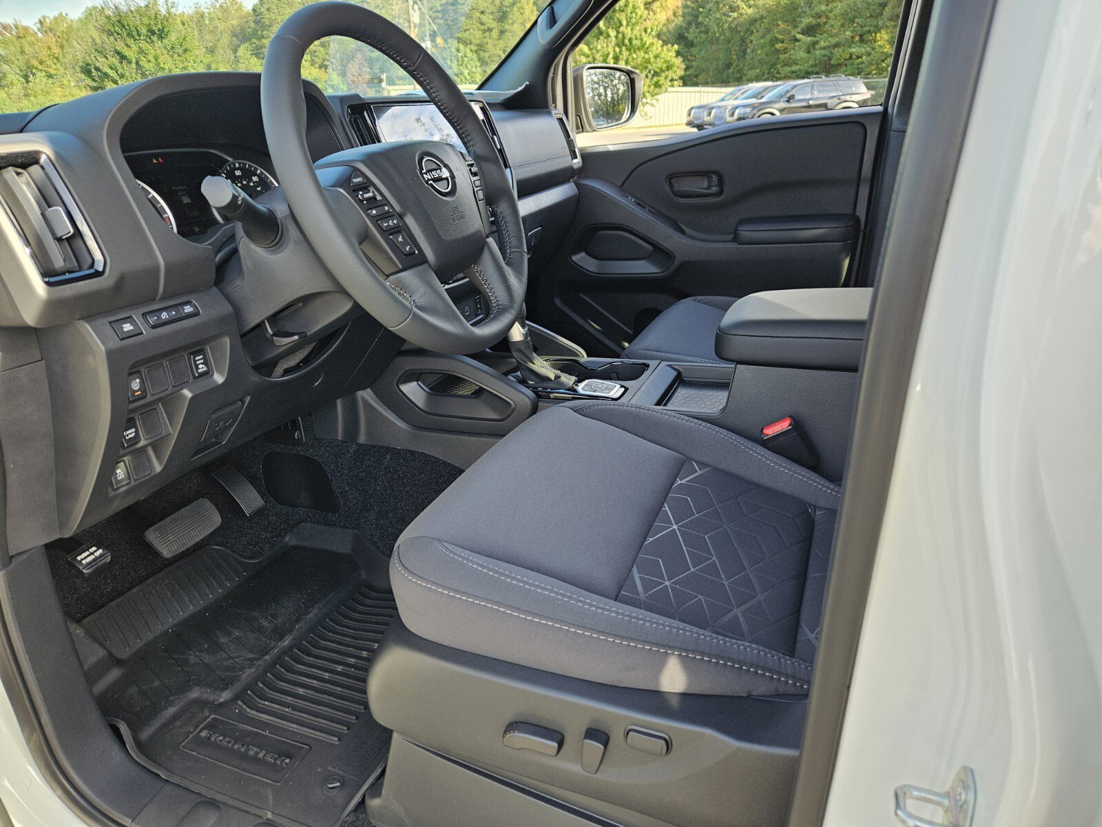 New 2026 Nissan Frontier SV image 7
