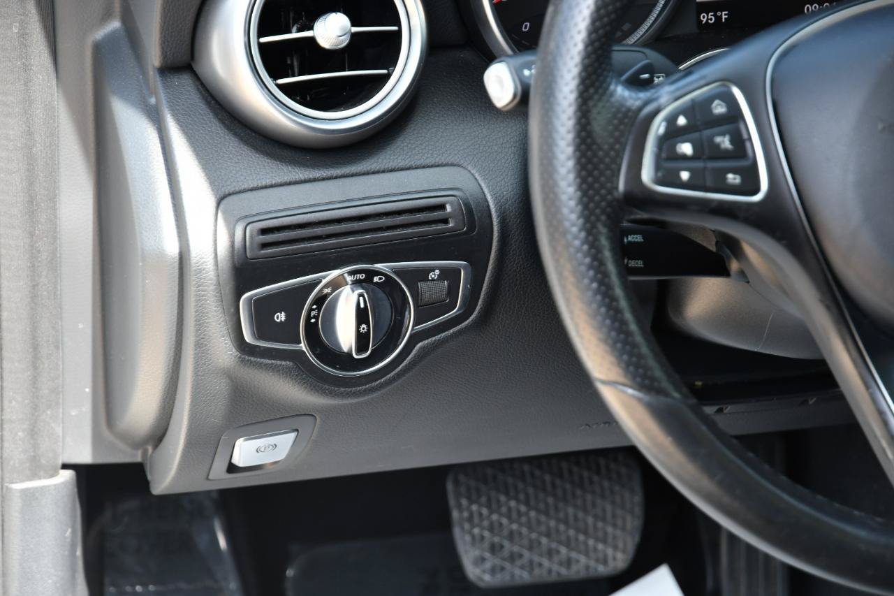 Used 2017 Mercedes-Benz C 300 Coupe image 8