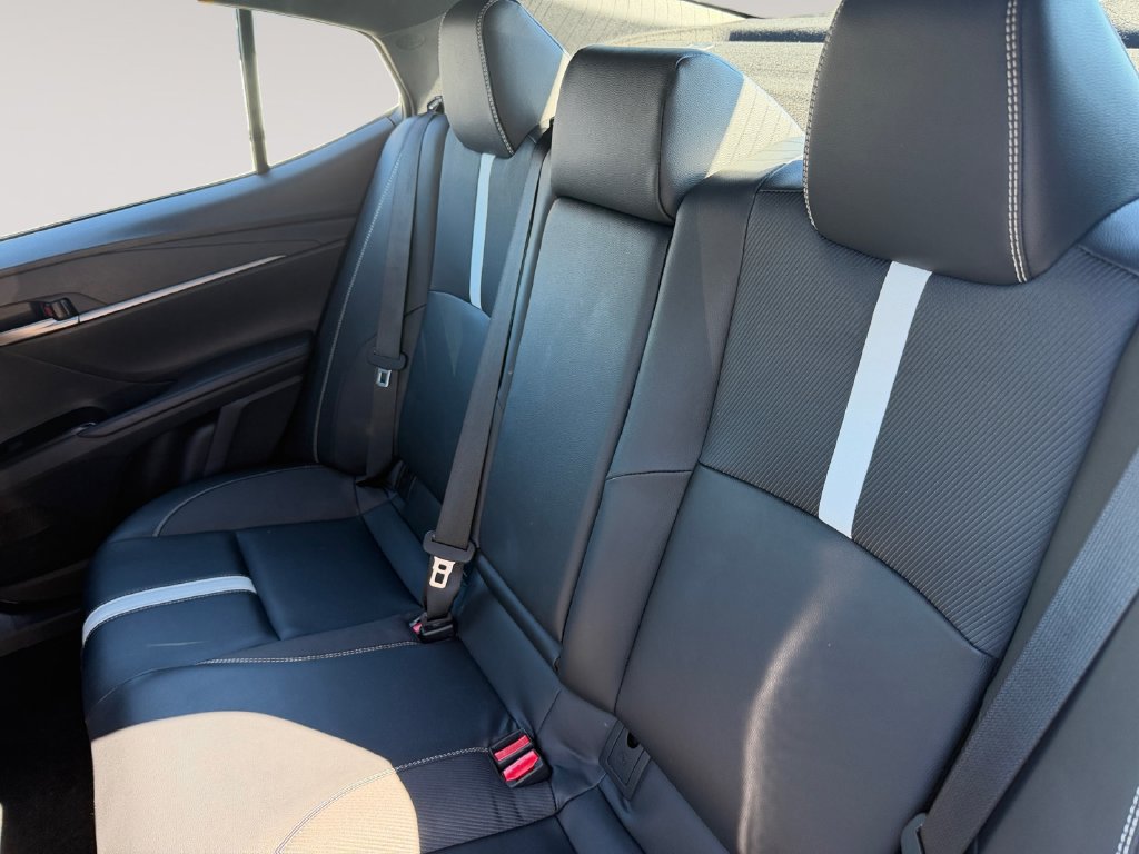 Used 2025 Toyota Camry SE FWD image 13
