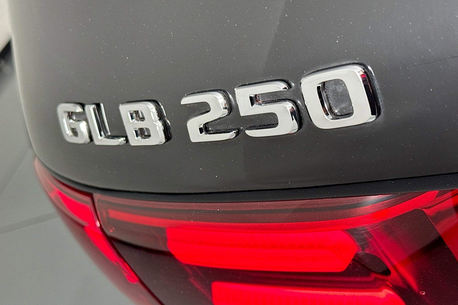 Certified 2025 Mercedes-Benz GLB 250 image 9