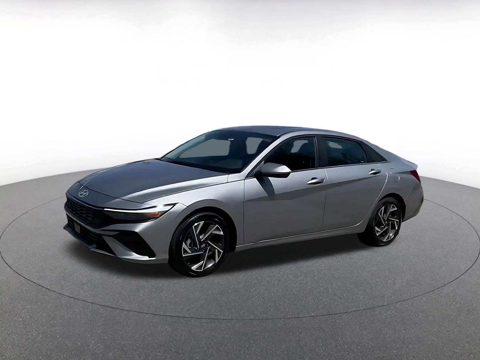 Used 2025 Hyundai Elantra SEL image 8