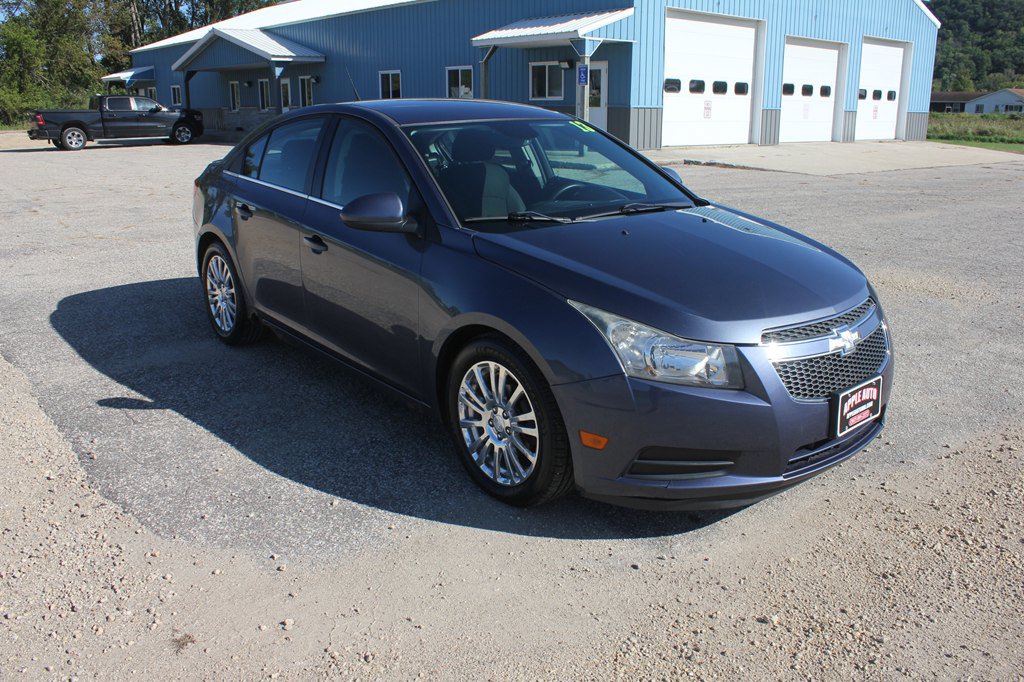 Used 2013 Chevrolet Cruze Eco FWD image 3