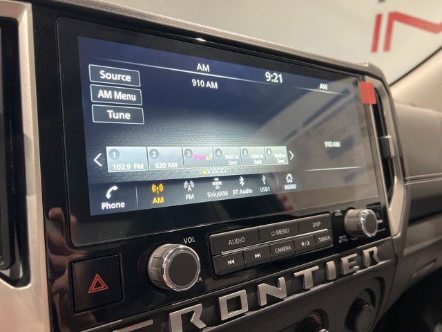 Used 2025 Nissan Frontier SV image 19