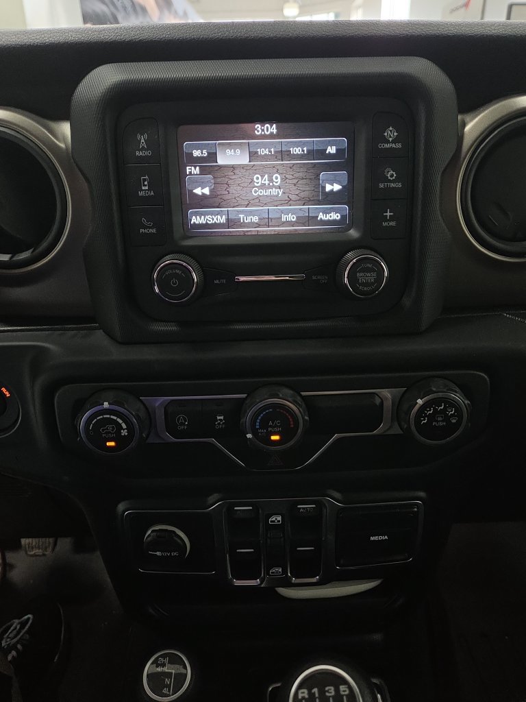 Used 2018 Jeep Wrangler Unlimited Sport S AWD/4WD image 5