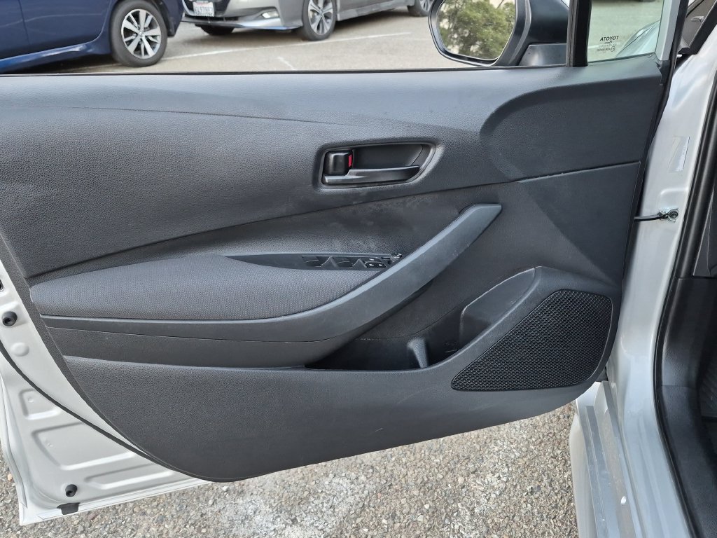 Used 2023 Toyota Corolla LE FWD image 11
