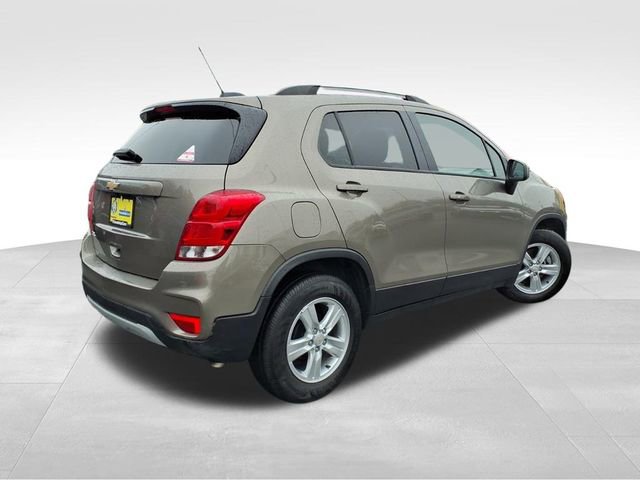 Used 2022 Chevrolet Trax LT w/ LT Convenience Package image 10