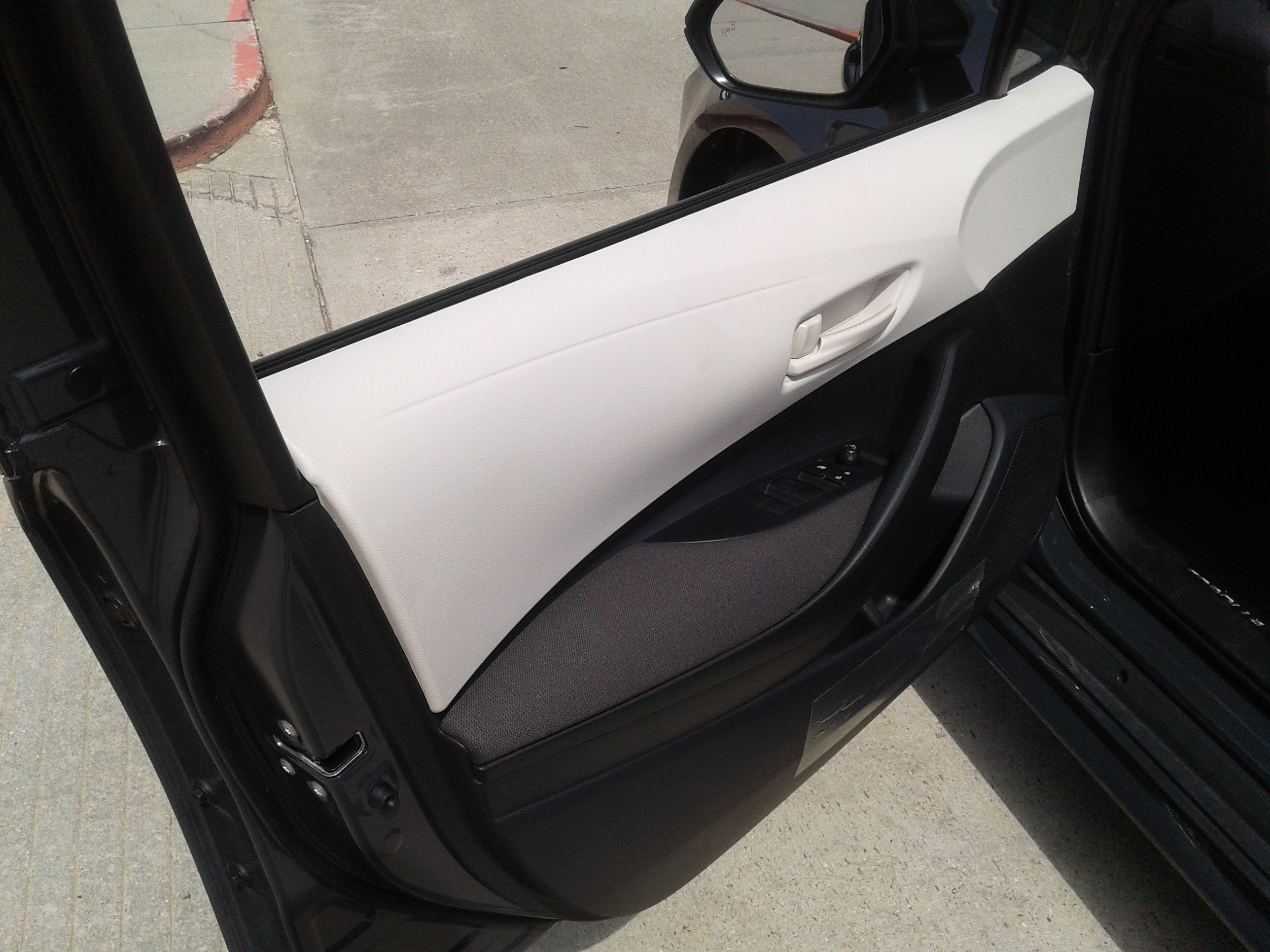 New 2026 Toyota Corolla LE FWD image 6