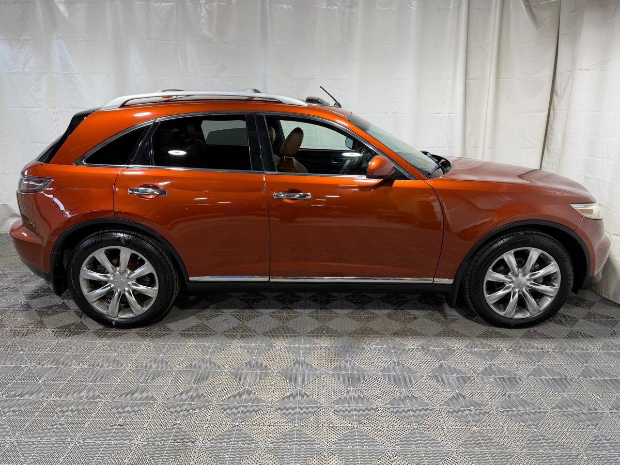 Used 2008 INFINITI FX45 AWD w/ Technology Pkg image 9